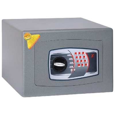 Technomax DMT 4 elektronikus B�torsz�f